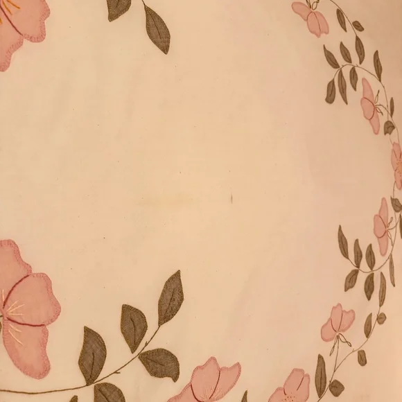 Vintage twin/full coverlet with sham.Hand embroidered. Bedding